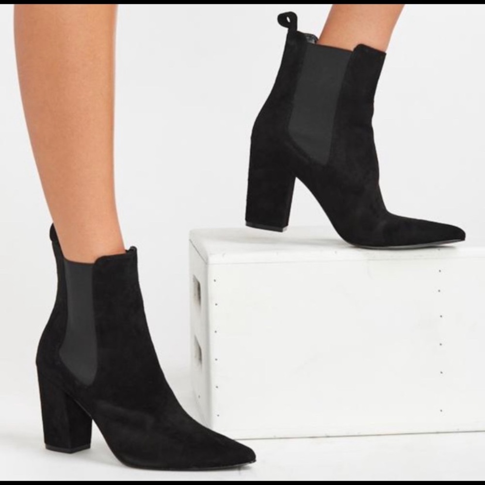 Steve Madden Subtle Pointed Ankle Sueded Bootie B… - image 1